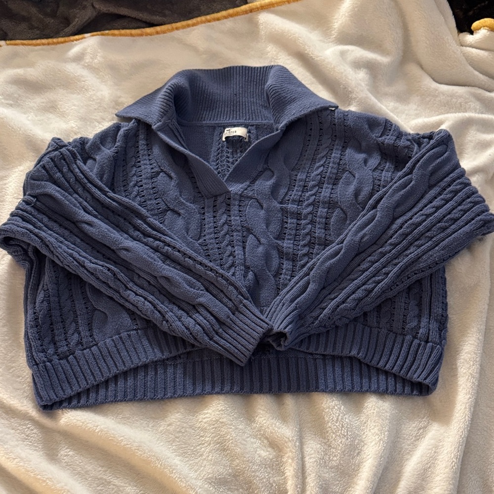 Hollister Navy V-Neck Cable Knit Sweater